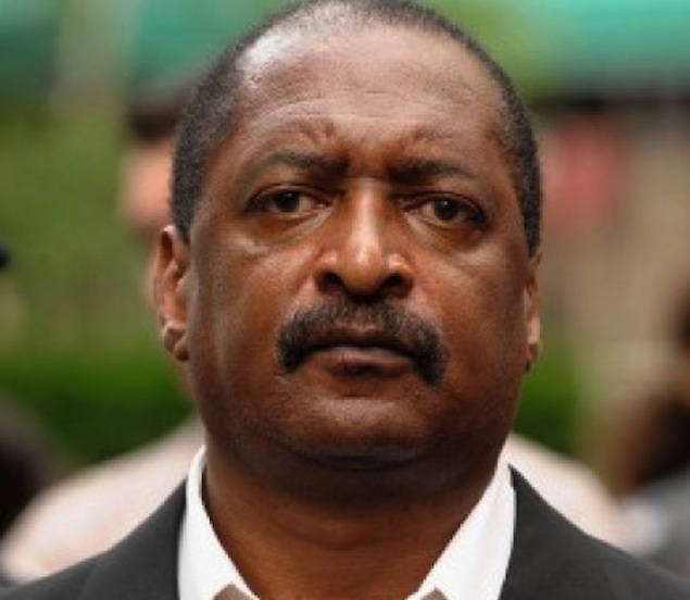 Strap Up: <b>Matthew Knowles</b> is hit with ANOTHER paternity suit. - TashaSays - matthew-knowles-e1277302545196